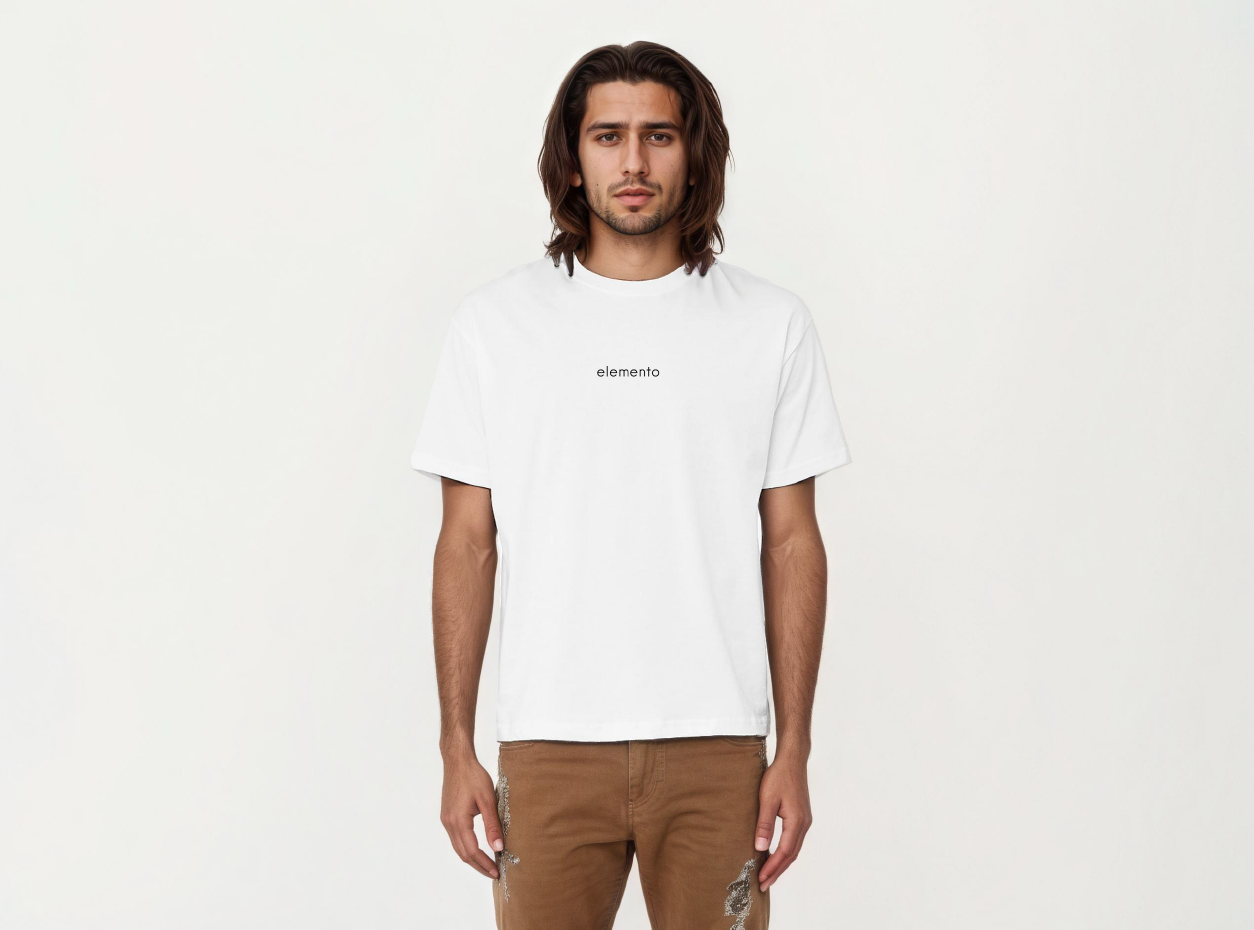 “elemento” Tee (lowercase, centered)