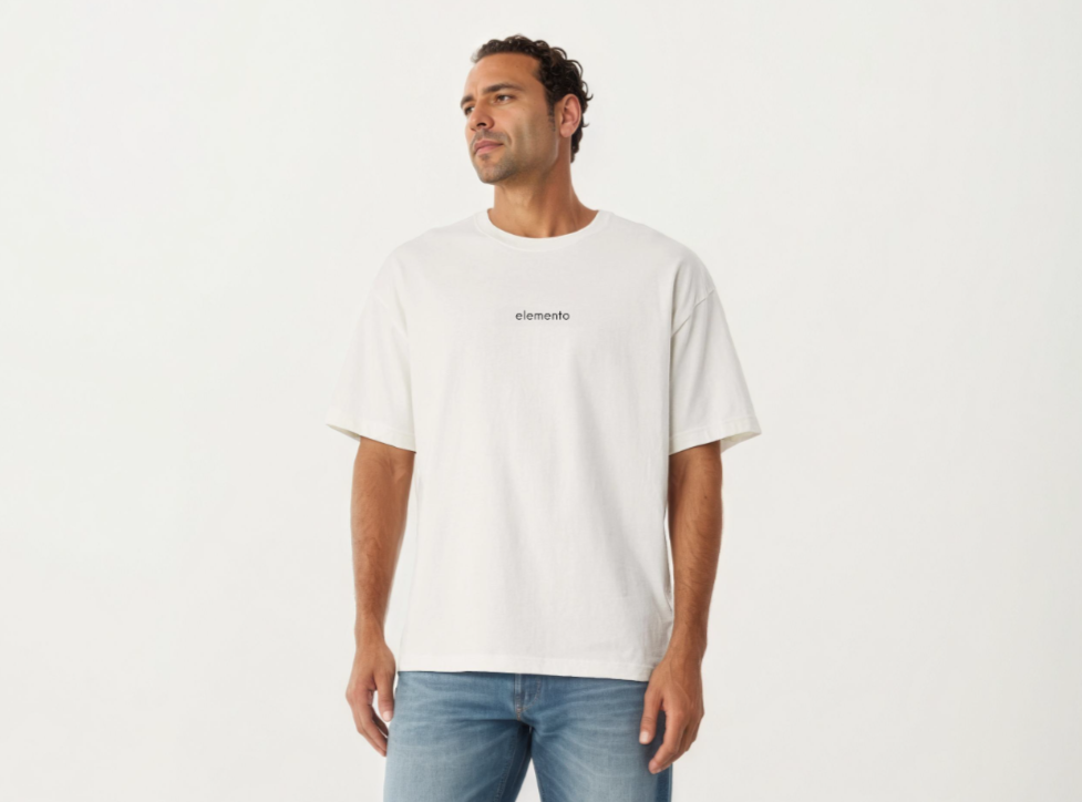“elemento” Tee (lowercase, centered)